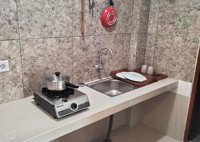 Guest house Giri 3 *